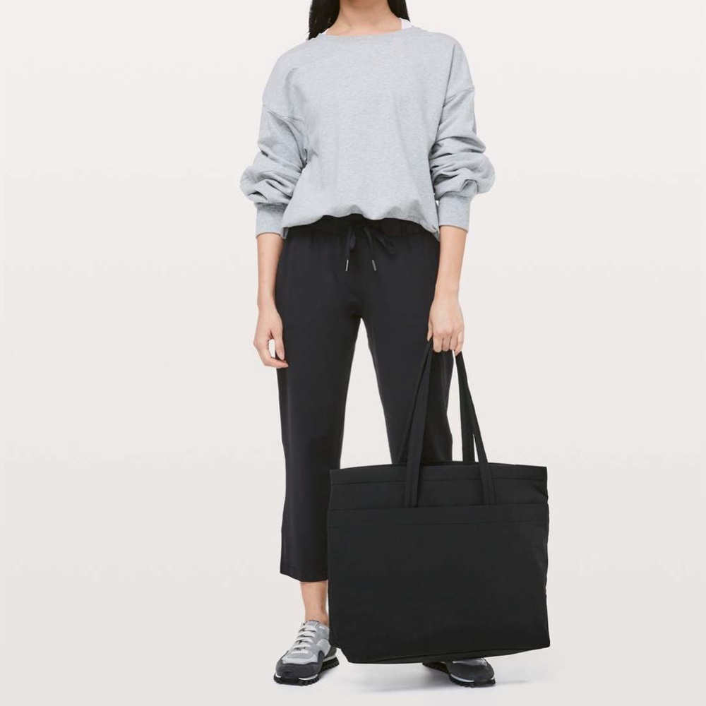lululemon athletica On My Level Tote Large - Picture 17 of 17